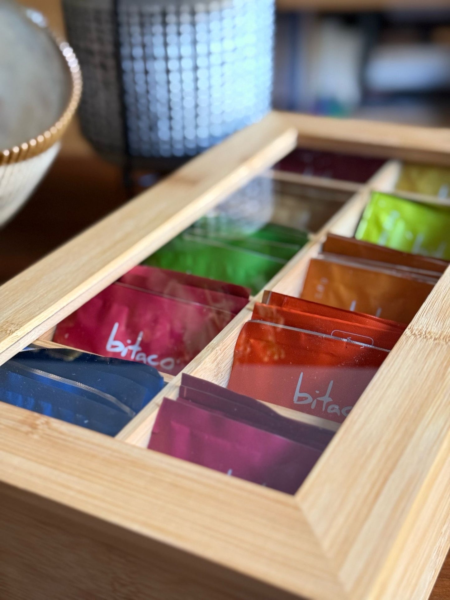 Kit Introduction thes & infusions Bitaco 10 références X 10 unités + boite en bois