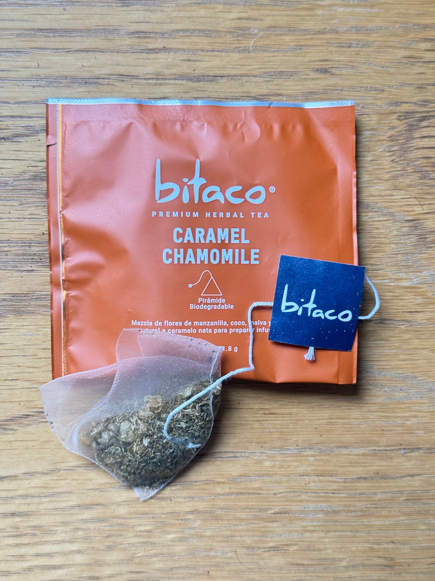 Bitaco Infusion Camomille Caramel Gourmande | Fleurs, Coco & Malte x 60 piramydes en soie